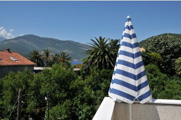 Montenegro Privát Tivat, Esterno